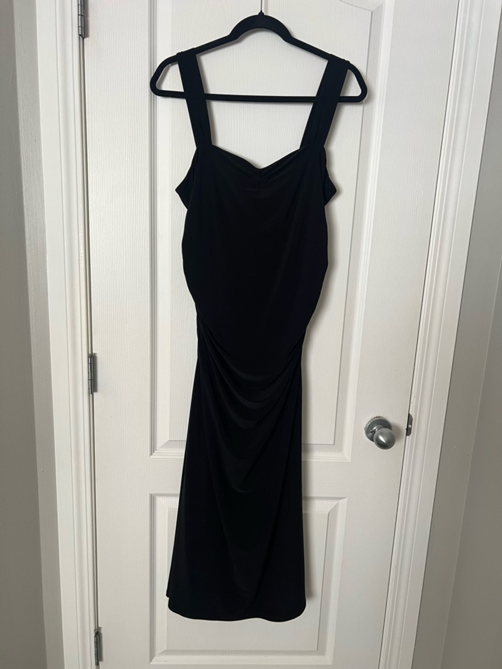 Aritzia Wilfred Voice Black Sleeveless Midi Dress with Wide Straps